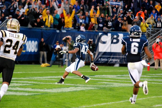 Shots from Western Michigan's 38-31 victory over UConn - Oct 1, 2011. Photos by Sean Patrick Duross.