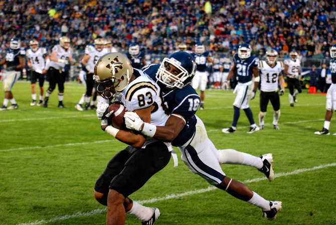 Shots from Western Michigan's 38-31 victory over UConn - Oct 1, 2011. Photos by Sean Patrick Duross.