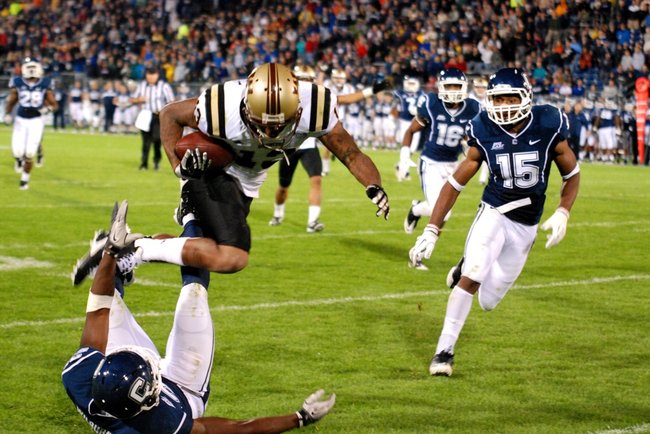 Shots from Western Michigan's 38-31 victory over UConn - Oct 1, 2011.  Photos by Sean Patrick Duross.