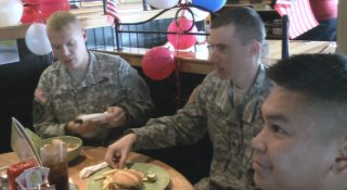 Happy Veterans Day with Mojo and Applebee's
