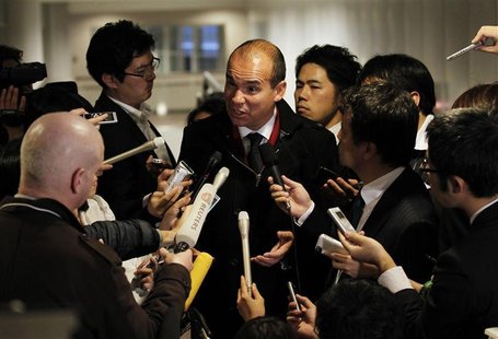Former CEO of Olympus Corp Woodford speaks to reporters upon his arrival at Narita International Airport Former CEO of Olympus Corp Woodford speaks to reporters upon his arrival at Narita International Airport