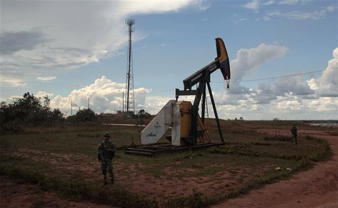 Colombian soldiers stand guard in Campo Rubiales field in Meta Colombian soldiers stand guard in Campo Rubiales field in Meta