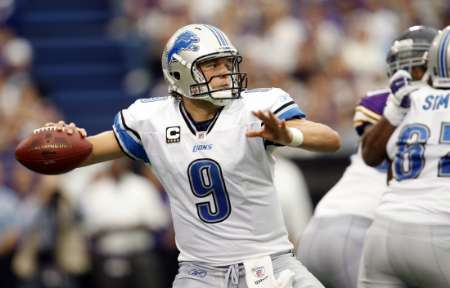 Detroit Lions quarterback Matthew Stafford throws against the Minnesota Vikings during the fourth quarter of their NFC football game in Minneapolis September 25, 2011. Detroit won the game in overtime. REUTERS/Eric Miller (UNITED STATES - Tags: SPORT FOOTBALL) Detroit Lions quarterback Matthew Stafford throws against the Minnesota Vikings during the fourth quarter of their NFC football game in Minneapolis September 25, 2011. Detroit won the game in overtime. REUTERS/Eric Miller (UNITED STATES - Tags: SPORT FOOTBALL)