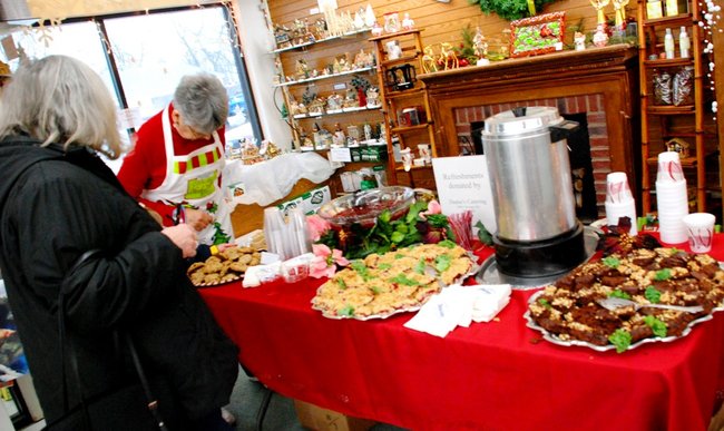 Lori Moore brings the Potluck Pals to Westlake Drug on Portage Rd to raise funds for the YWCA Domestic Abuse Shelter - and raise funds they did - $2165! 12/14/11
