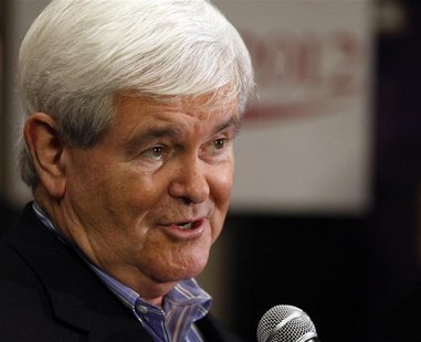 U.S. Republican presidential candidate Gingrich talks to the press at the Junction Sports Bar in Marshalltown U.S. Republican presidential candidate Gingrich talks to the press at the Junction Sports Bar in Marshalltown