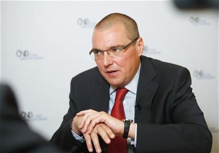 To match interview CZECH-CBANKER/