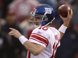 New York Giants quarterback Manning throws a pass against the San Francisco 49ers in the first quarter during the NFL's NFC Championship gam