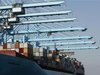 A container ship is docked at the port of Los Angeles July 2, 2008. REUTERS/Mario Anzuoni