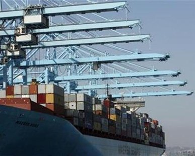 A container ship is docked at the port of Los Angeles July 2, 2008. REUTERS/Mario Anzuoni A container ship is docked at the port of Los Angeles July 2, 2008. REUTERS/Mario Anzuoni
