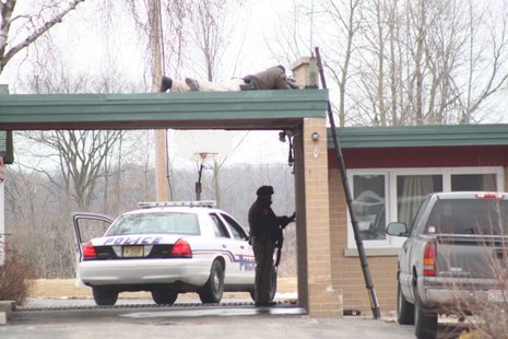 Officer on-scene at motel