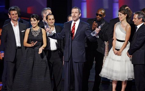 Hugh Laurie accepts awards at the 2010 People's Choice Awards in Los Angeles