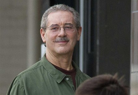 Allen Stanford smiles as he waits to enter the Federal Courthouse where the jury is deliberating in his criminal trial in Houston Allen Stanford smiles as he waits to enter the Federal Courthouse where the jury is deliberating in his criminal trial in Houston
