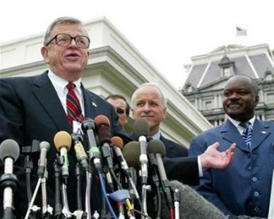 Watergate figure, ministry founder Charles Colson dies - WSAU News ...