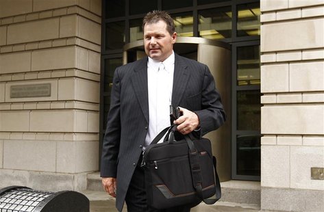 Former baseball star Roger Clemens leaves Federal District Court in Washington D.C. April 23, 2012. REUTERS/Kevin Lamarque Former baseball star Roger Clemens leaves Federal District Court in Washington D.C. April 23, 2012. REUTERS/Kevin Lamarque