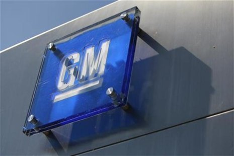 The General Motors logo is seen outside its headquarters at the Renaissance Center in Detroit, Michigan August 25, 2009. REUTERS/Jeff Kowals The General Motors logo is seen outside its headquarters at the Renaissance Center in Detroit, Michigan August 25, 2009. REUTERS/Jeff Kowals