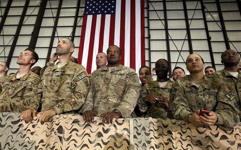 Troops at Bagram Air Base listen to U.S. President Barack Obama speak during his visit to Kabul, May 2, 2012. REUTERS/Kevin Lamarque Troops at Bagram Air Base listen to U.S. President Barack Obama speak during his visit to Kabul, May 2, 2012. REUTERS/Kevin Lamarque