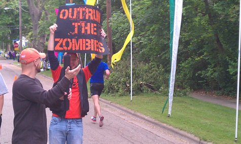 Neighborhood encouragement to the runners in the Kalamazoo Marathon Neighborhood encouragement to the runners in the Kalamazoo Marathon