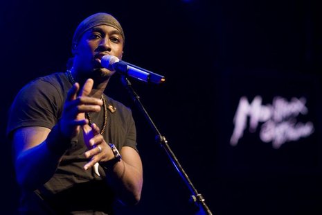 Singer Jermaine Paul performs at the 42nd Montreux Jazz Festival in Montreux July 17, 2008. REUTERS/Valentin Flauraud Singer Jermaine Paul performs at the 42nd Montreux Jazz Festival in Montreux July 17, 2008. REUTERS/Valentin Flauraud