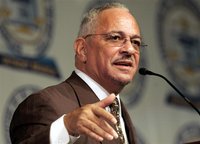 Rev. Jeremiah Wright Jr. gives a keynote address at the 2008 NAACP Freedom Fund dinner in Detroit, Michigan April 27, 2008. REUTERS/Rebecca 