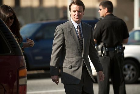 Former U.S. Senator John Edwards, 58, walks to the federal courthouse in Greensboro, N.C., May 7, 2012. REUTERS/Davis Turner Former U.S. Senator John Edwards, 58, walks to the federal courthouse in Greensboro, N.C., May 7, 2012. REUTERS/Davis Turner