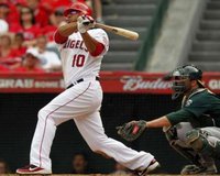 Los Angeles Angels OF Vernon Wells (10) REUTERS/Alex Gallardo 