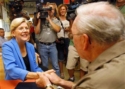 Elizabeth Warren speaks with voters as she campaigns after announcing her candidacy for the U.S. Senate in Framingham, Massachusetts, Septem Elizabeth Warren speaks with voters as she campaigns after announcing her candidacy for the U.S. Senate in Framingham, Massachusetts, Septem