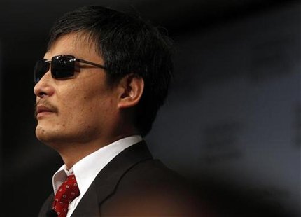 Blind activist Chen Guangcheng is pictured at the Council on Foreign Relations in New York May 31, 2012. REUTERS/Eric Thayer Blind activist Chen Guangcheng is pictured at the Council on Foreign Relations in New York May 31, 2012. REUTERS/Eric Thayer