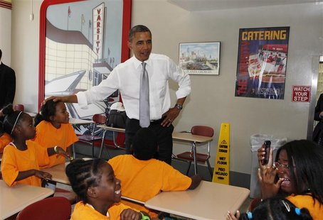 U.S. President Barack Obama talks to children inside the Varsity restaurant in Atlanta, Georgia, June 26, 2012. REUTERS/Larry Downing U.S. President Barack Obama talks to children inside the Varsity restaurant in Atlanta, Georgia, June 26, 2012. REUTERS/Larry Downing