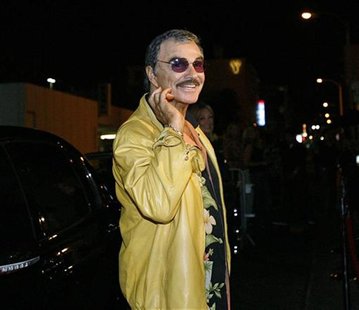 Actor Burt Reynolds is seen in Los Angeles, California, August 21, 2006. REUTERS/Mario Anzuoni Actor Burt Reynolds is seen in Los Angeles, California, August 21, 2006. REUTERS/Mario Anzuoni