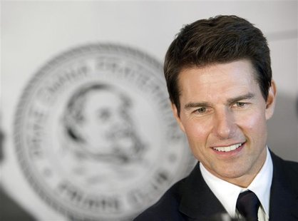 Actor Tom Cruise arrives before The Friars Club and Friars Foundation honored him with the Entertainment Icon Award at the Waldorf Astoria i Actor Tom Cruise arrives before The Friars Club and Friars Foundation honored him with the Entertainment Icon Award at the Waldorf Astoria i