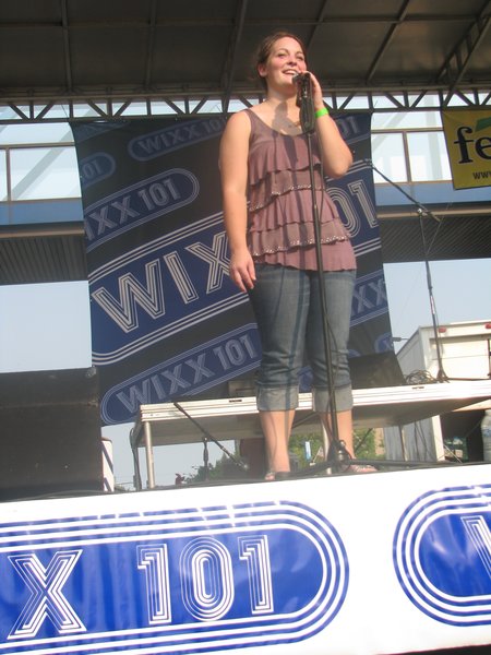 WIXX Factor Contestant :: Meghan Fink