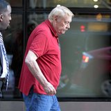 Los Angeles Lakers owner Jerry Buss leaves following NBA labor meetings in New York October 4, 2011. REUTERS/Brendan McDermid Los Angeles Lakers owner Jerry Buss leaves following NBA labor meetings in New York October 4, 2011. REUTERS/Brendan McDermid