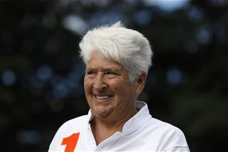 Former Australian swimmer Dawn Fraser smiles during a Reuters interview in Sydney April 7, 2011. REUTERS/Daniel Munoz Former Australian swimmer Dawn Fraser smiles during a Reuters interview in Sydney April 7, 2011. REUTERS/Daniel Munoz