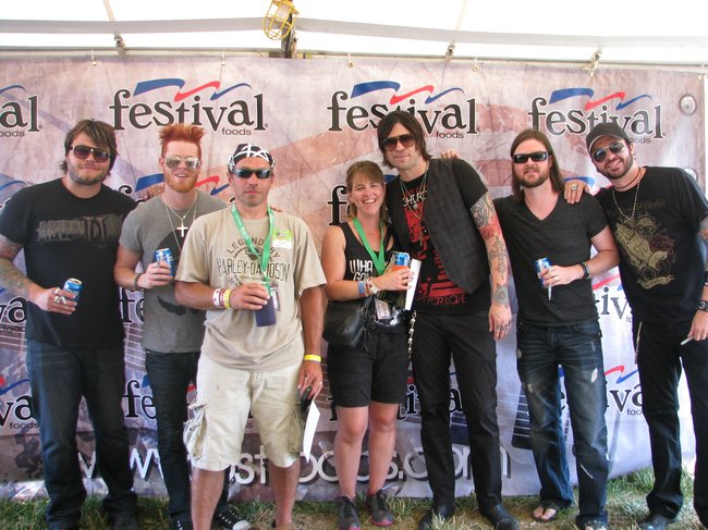 Hinder