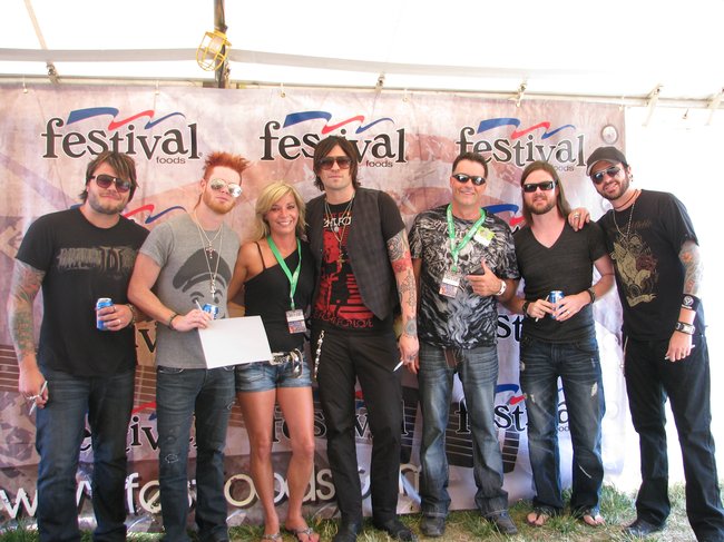 Hinder