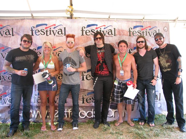 Hinder