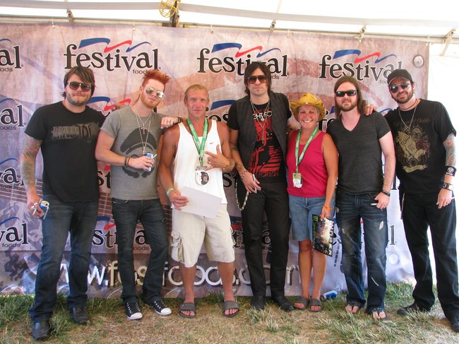 Hinder