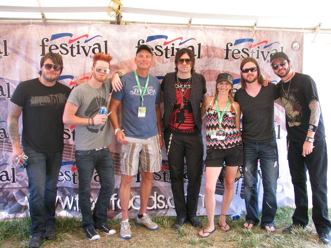 Hinder