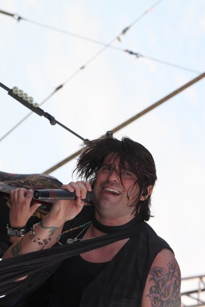 Hinder