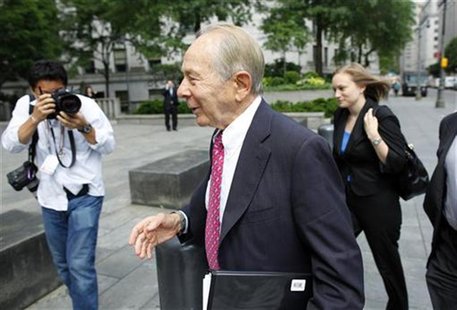 Former chief executive officer of the American Insurance Group (AIG) Maurice "Hank" Greenberg arrives at federal court in New York June 16, Former chief executive officer of the American Insurance Group (AIG) Maurice "Hank" Greenberg arrives at federal court in New York June 16,
