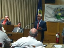 Randy Hopper addresses county board Randy Hopper addresses county board