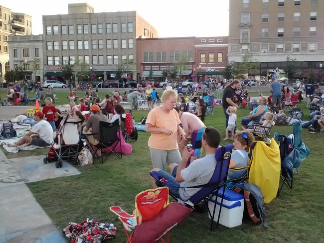 Grab the cooler! We'll have a sandwich and a cool Wisconsin beverage before the movie starts.