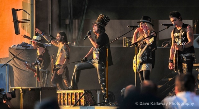 Take a look at that guitar player just to the right of Alice in this picture...YES..that's Orianthi..who used to play for Michael Jackson and has the hit song "According to You"..that we've played on WIFC! Great to see her on this tour!