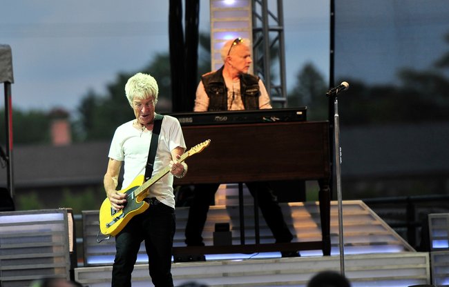Beautiful night for Rock n' Roll..REO Style!