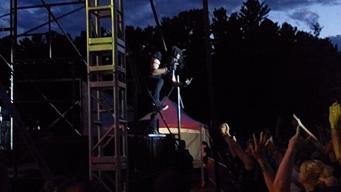Leigh jumped out to say "hi" to the crowd