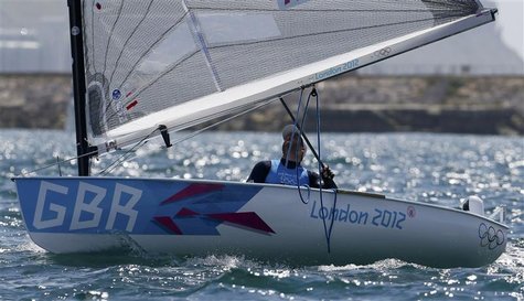 Britain's Ben Ainslie competes during the men's finn class one person dinghy (heavyweight) medal race sailing competition at the London 2012 Britain's Ben Ainslie competes during the men's finn class one person dinghy (heavyweight) medal race sailing competition at the London 2012