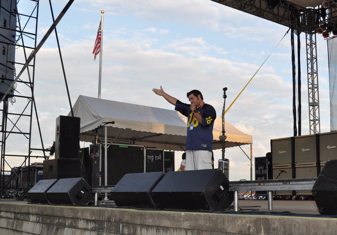 Lunchbox thanks the crowd for making Rock 94.7 the #1 rock station in Wausau