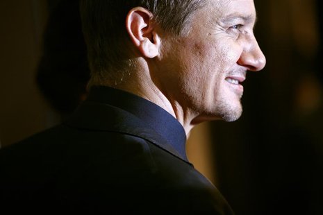 Cast member Jeremy Renner attends the premiere of the film "The Bourne Legacy" in New York July 30, 2012. REUTERS/Eric Thayer Cast member Jeremy Renner attends the premiere of the film "The Bourne Legacy" in New York July 30, 2012. REUTERS/Eric Thayer
