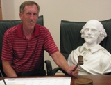 Shakespeare bust with Coldwater Mayor Tom Kramer Shakespeare bust with Coldwater Mayor Tom Kramer