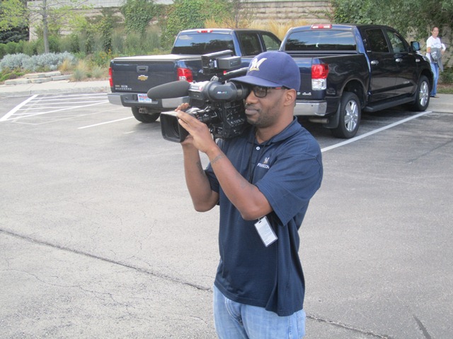 A picture of a cameraman. Not used to that, are you? :)